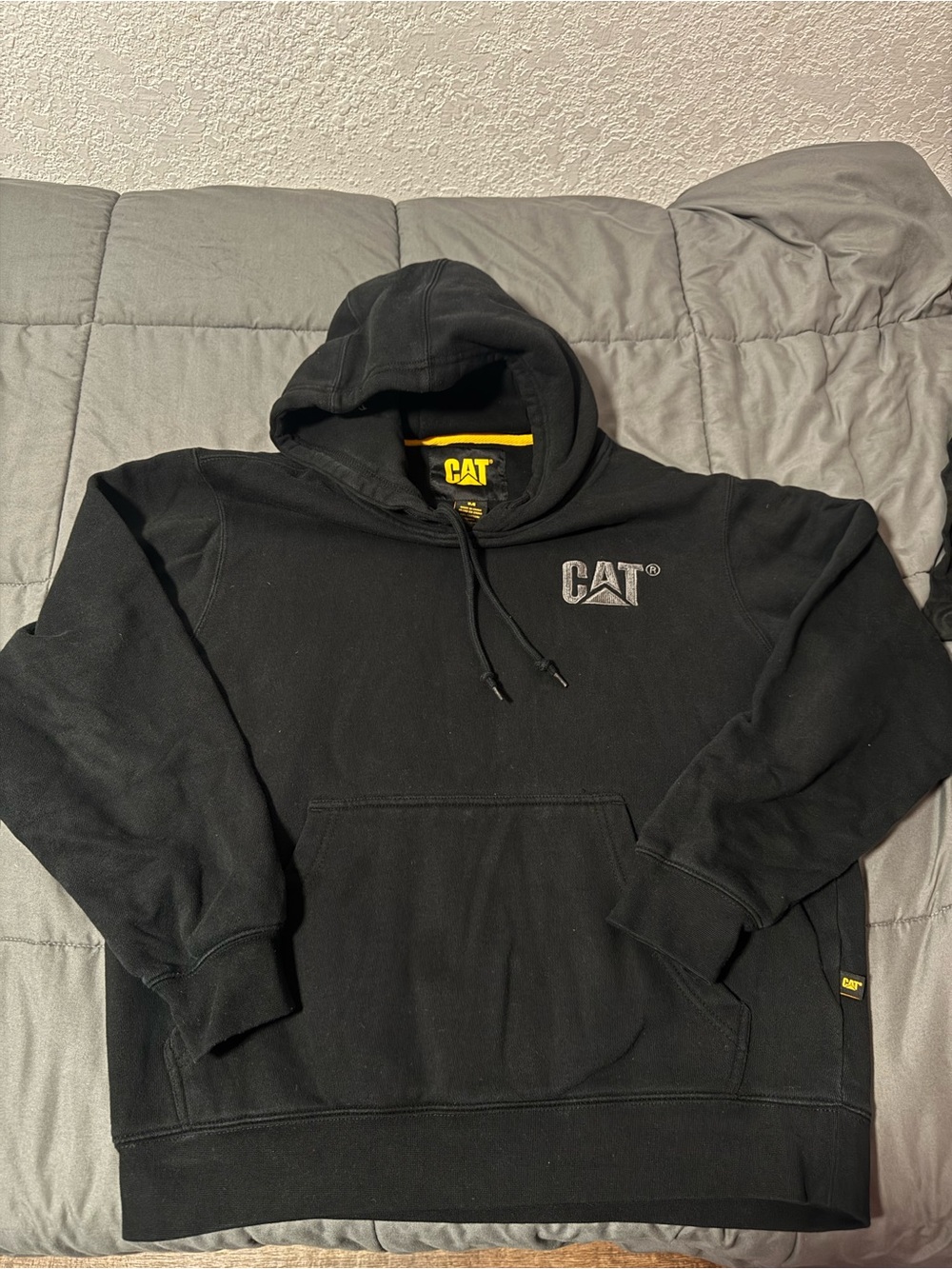 CAT Men's Black Logo Pullover Hoodie